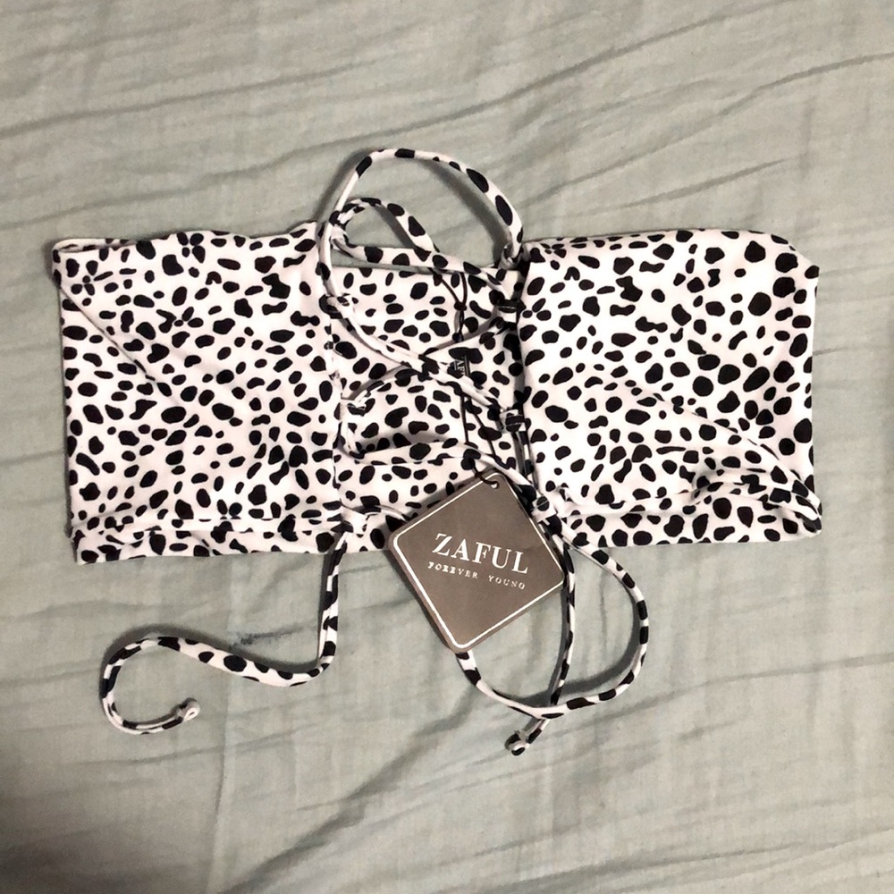 Never been worn strapless bandeau style bikini top